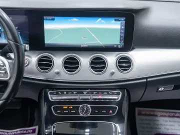 Mercedes-Benz E400 D 4Matic