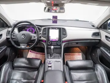 Renault Talisman Initiale Paris