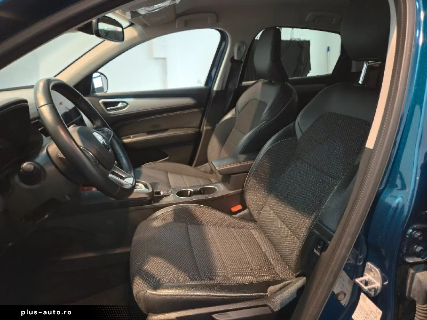 RENAULT ARKANA 1.6 E-Tech 145CP techno