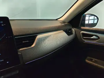 RENAULT ARKANA 1.6 E-Tech 145CP techno