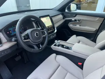 Volvo XC90 T8 AWD Plus Bright Recharge PHEV 7 Locuri