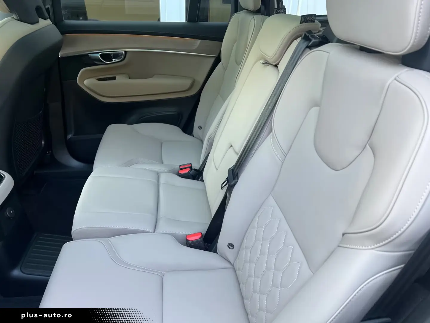 Volvo XC90 T8 AWD Plus Bright Recharge PHEV 7 Locuri