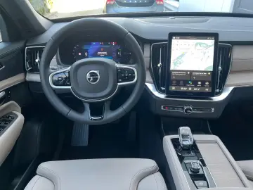 Volvo XC90 T8 AWD Plus Bright Recharge PHEV 7 Locuri