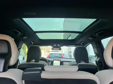 Volvo XC90 T8 AWD Plus Bright Recharge PHEV 7 Locuri