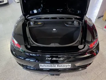PORSCHE 718 Boxster Style Edition