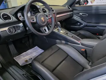 PORSCHE 718 Boxster Style Edition