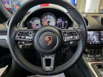 PORSCHE 718 Boxster Style Edition
