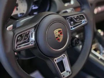 PORSCHE 718 Boxster Style Edition