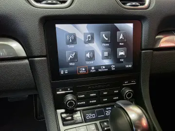 PORSCHE 718 Boxster Style Edition