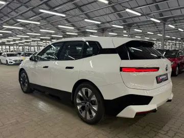 BMW iX xDrive40 Sport