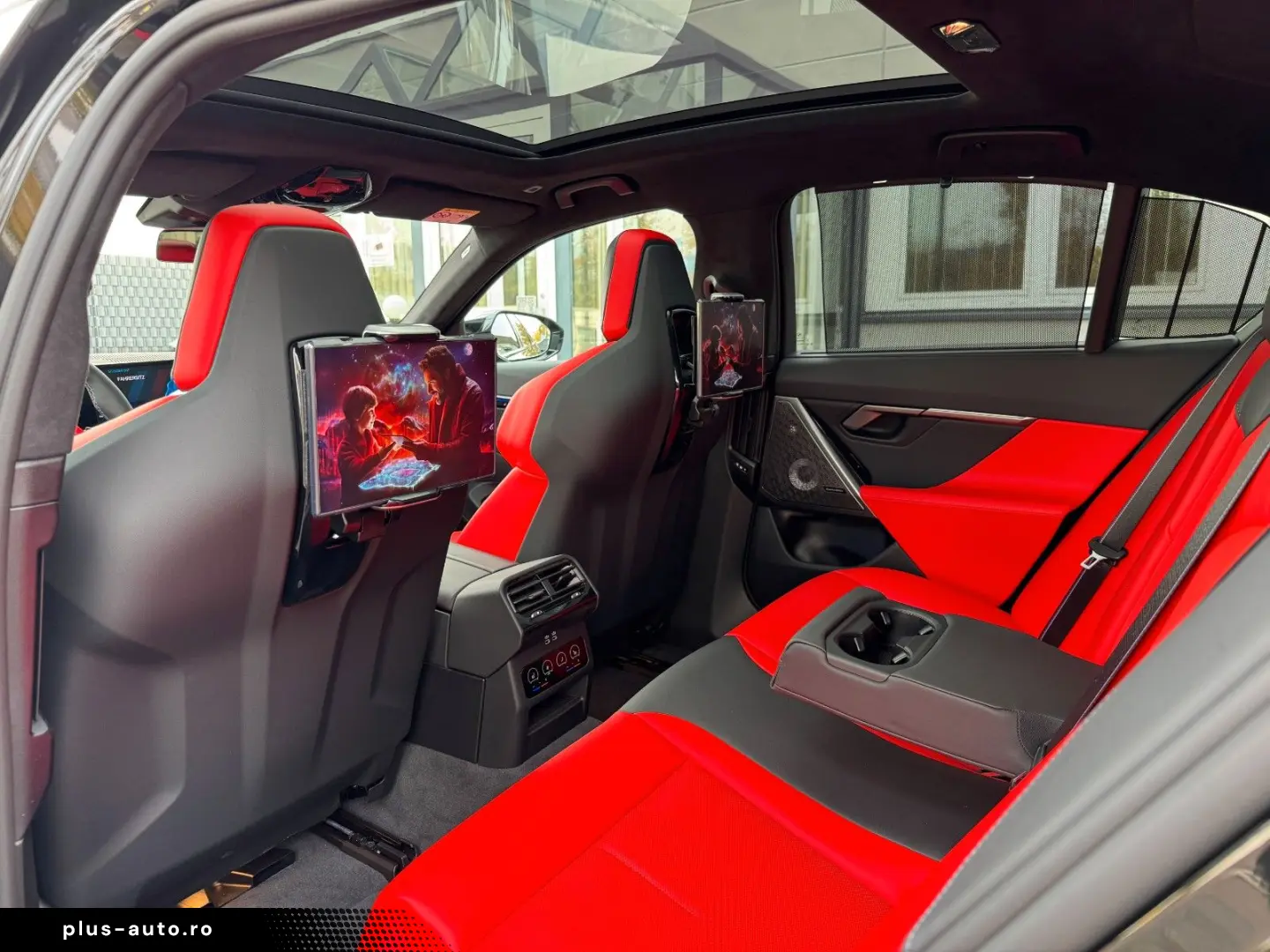 BMW M5 M Package Fond Entertainment Panor Anhäng B&W