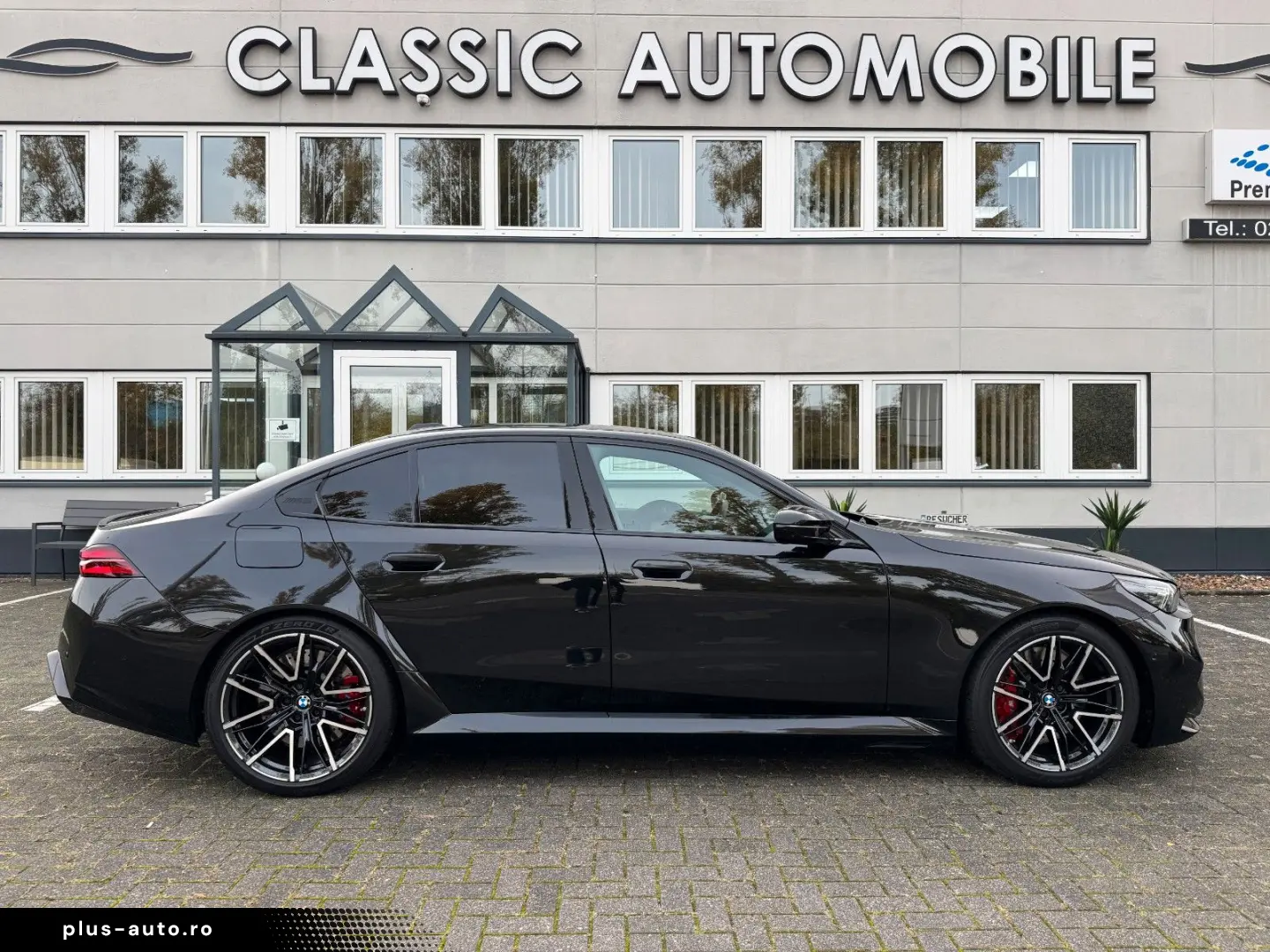 BMW M5 M Package Fond Entertainment Panor Anhäng B&W