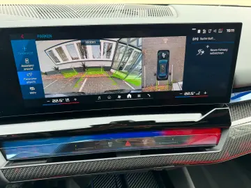 BMW M5 M Package Fond Entertainment Panor Anhäng B&W