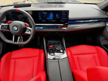 BMW M5 M Package Fond Entertainment Panor Anhäng B&W