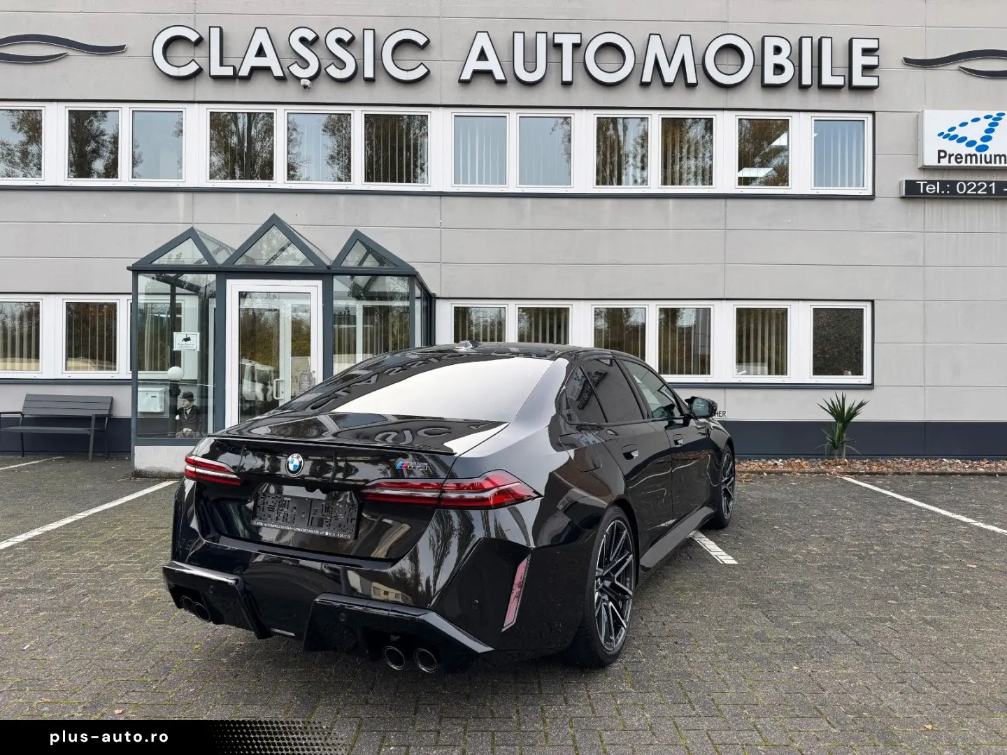 BMW M5 M Package Fond Entertainment Panor Anhäng B&W