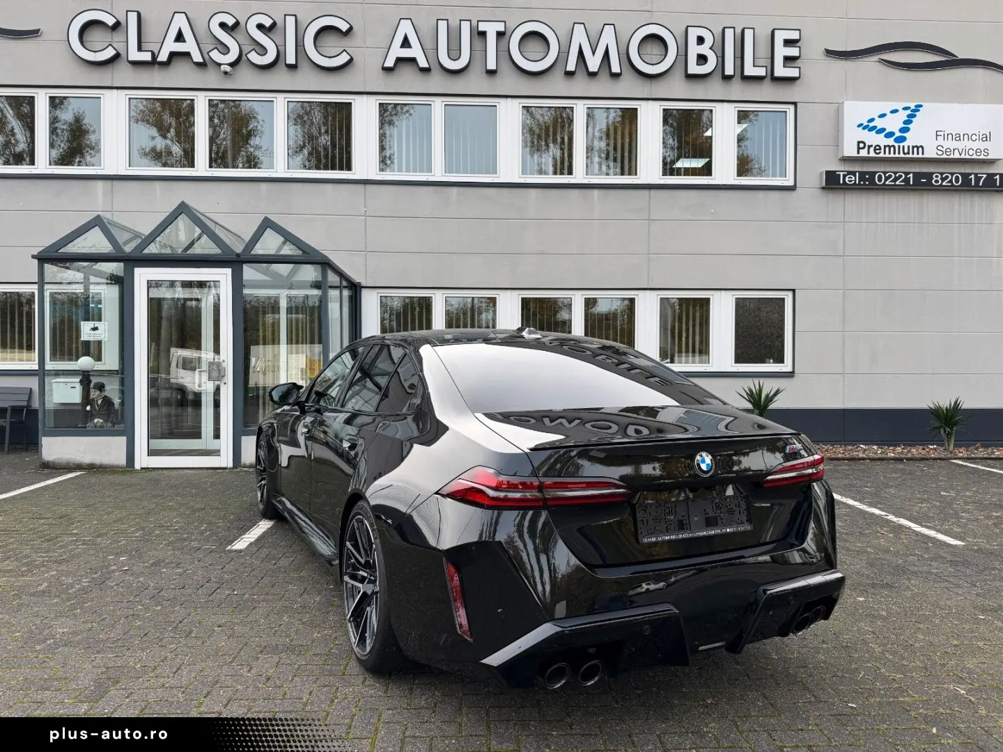 BMW M5 M Package Fond Entertainment Panor Anhäng B&W