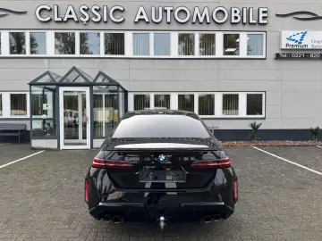 BMW M5 M Package Fond Entertainment Panor Anhäng B&W