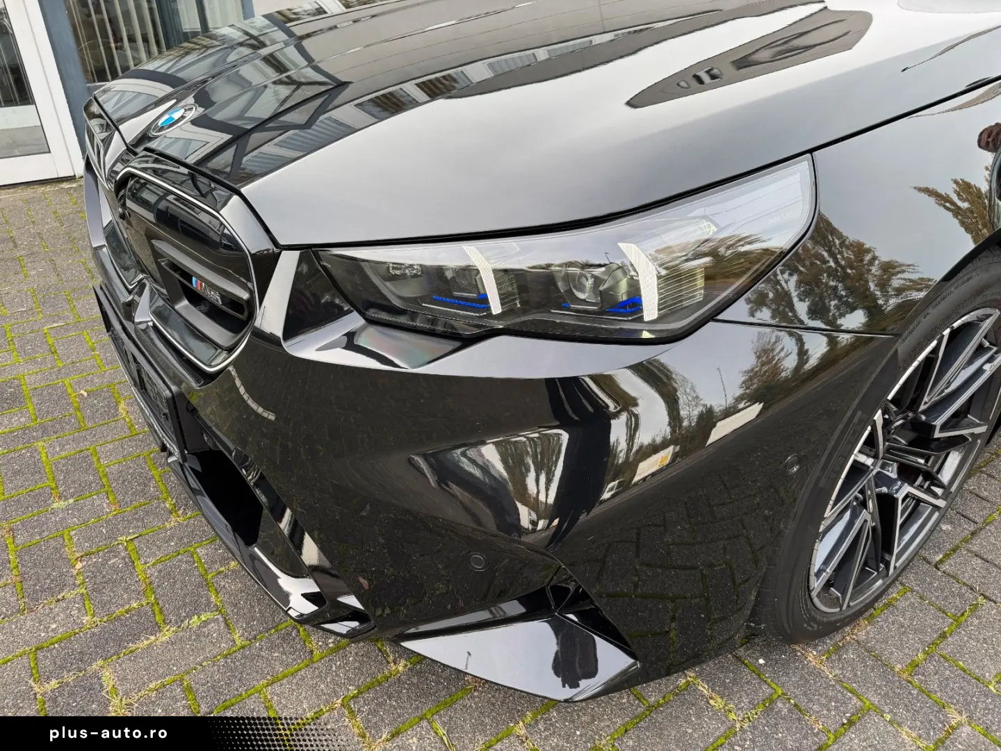 BMW M5 M Package Fond Entertainment Panor Anhäng B&W