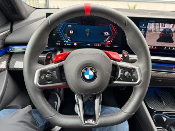 BMW M5 M Package Fond Entertainment Panor Anhäng B&W