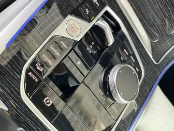 BMW X5 xDrive30d M Sportpaket Pro AHK Standhzg. Harm