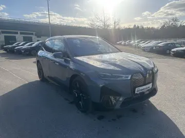 BMW iX xDrive50