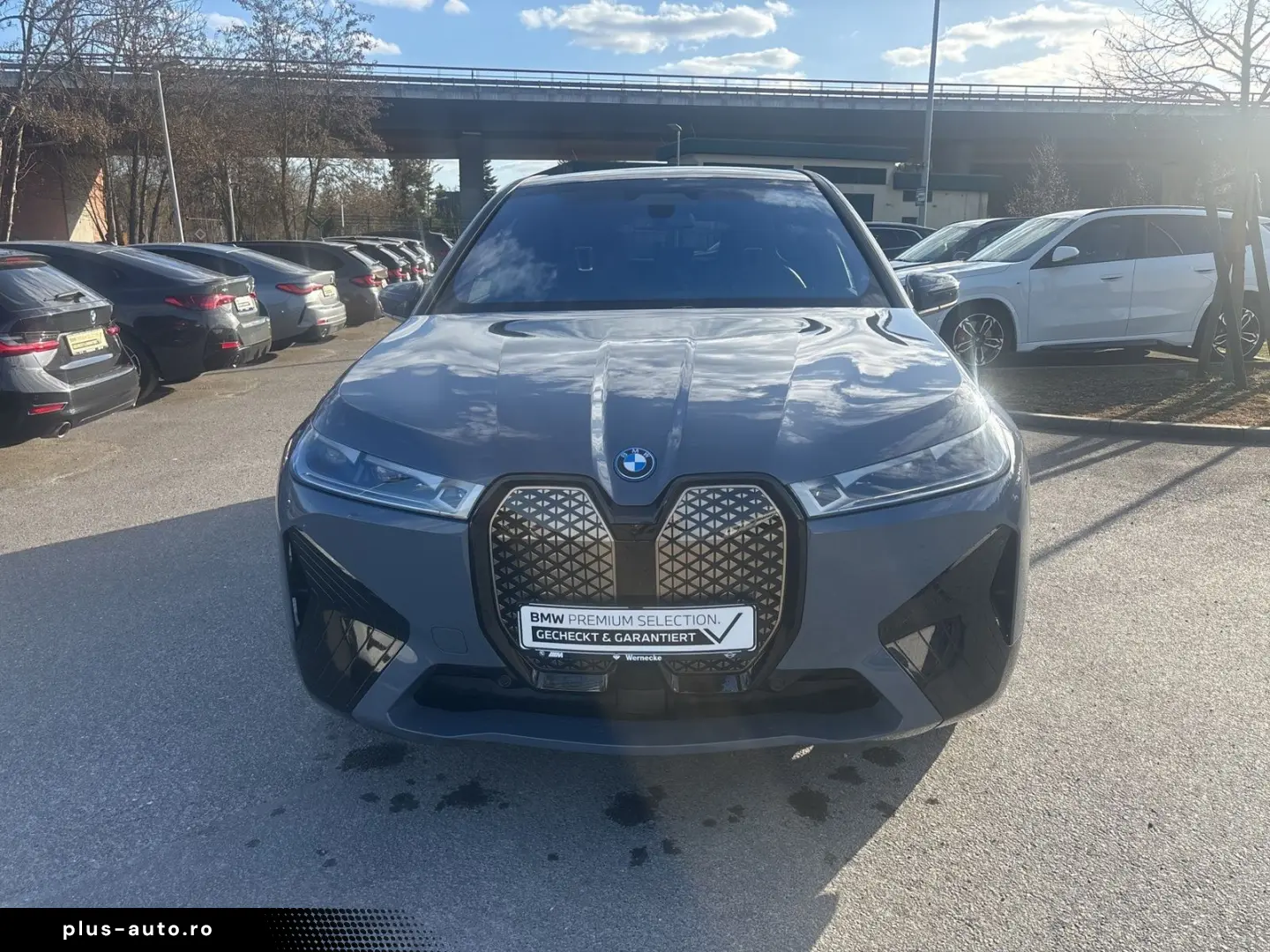 BMW iX xDrive50