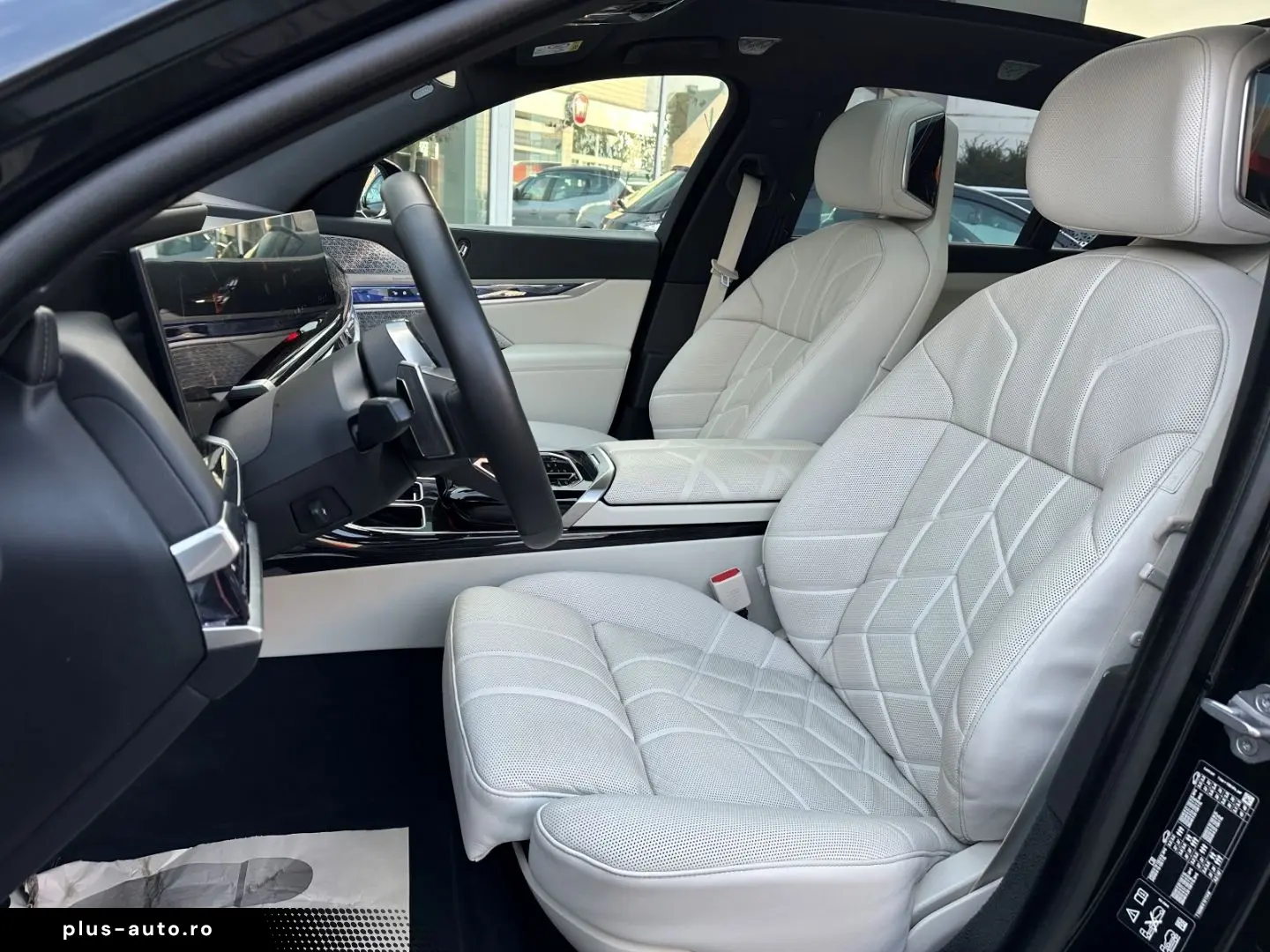 BMW 740 d xDrive MSPORT CRYSTAL ICONIC KLIMASITZ B&W