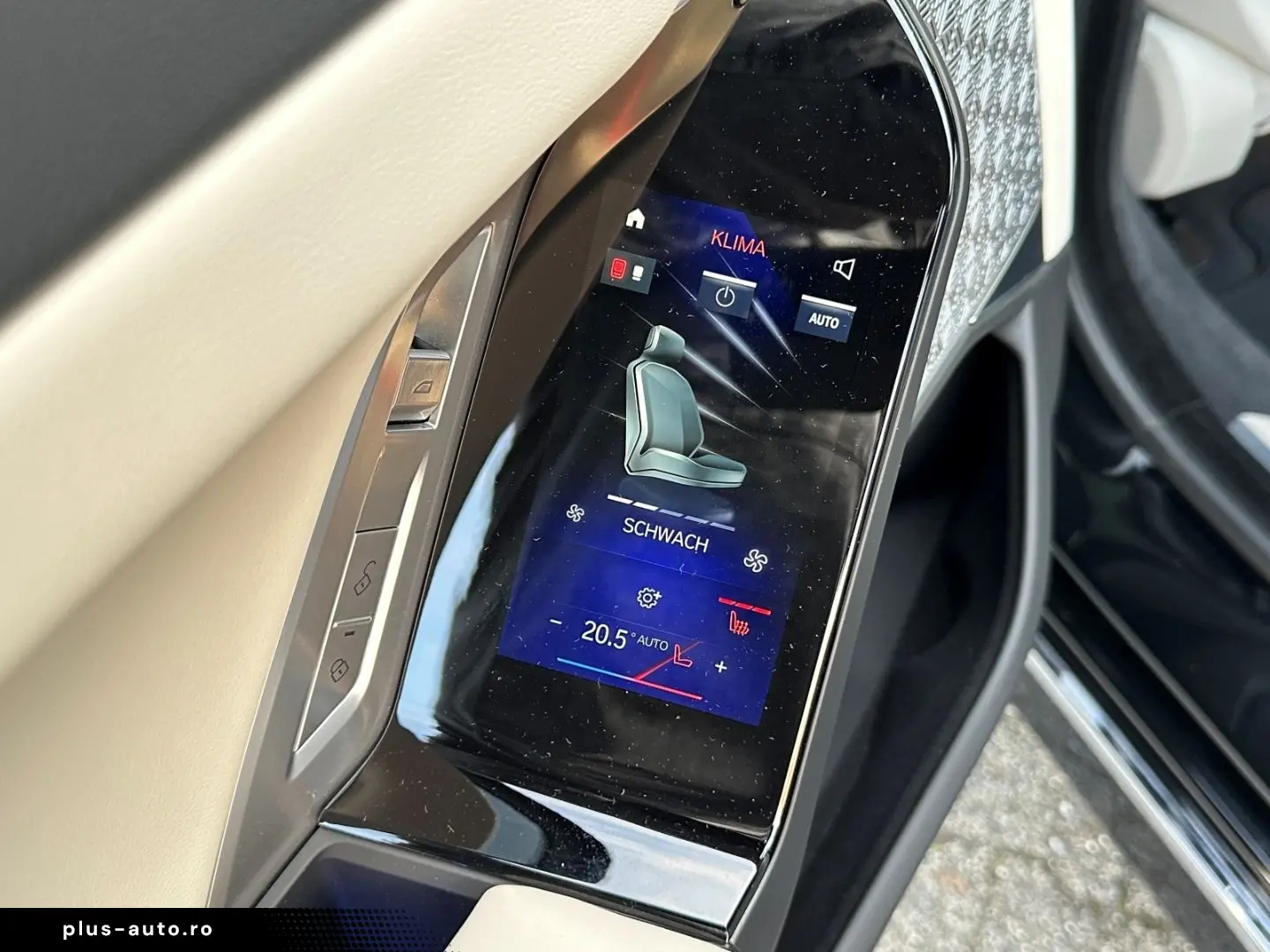 BMW 740 d xDrive MSPORT CRYSTAL ICONIC KLIMASITZ B&W