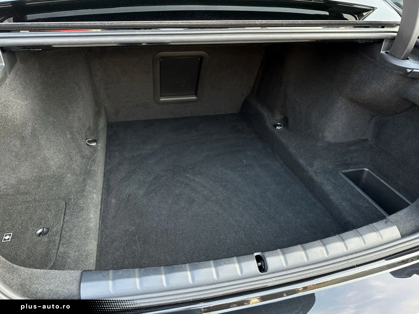 BMW 740 d xDrive MSPORT CRYSTAL ICONIC KLIMASITZ B&W