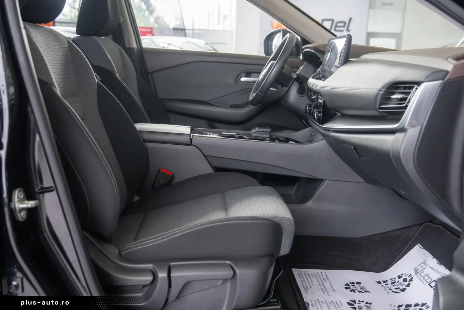 NISSAN X-Trail 2023 — imagine 12