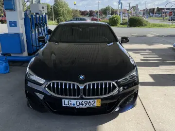 BMW 840