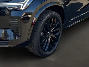 Volvo XC90 B5 Plus Black AWD 7 Locuri