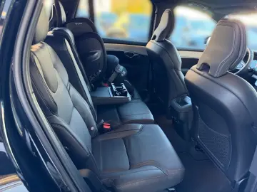 Volvo XC90 B5 Plus Black AWD 7 Locuri