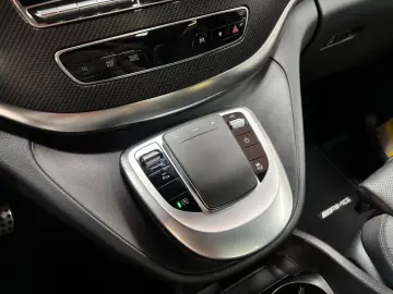 MERCEDES-BENZ V 300 d lang AMG Allrad AHK 2 5 t Panorama