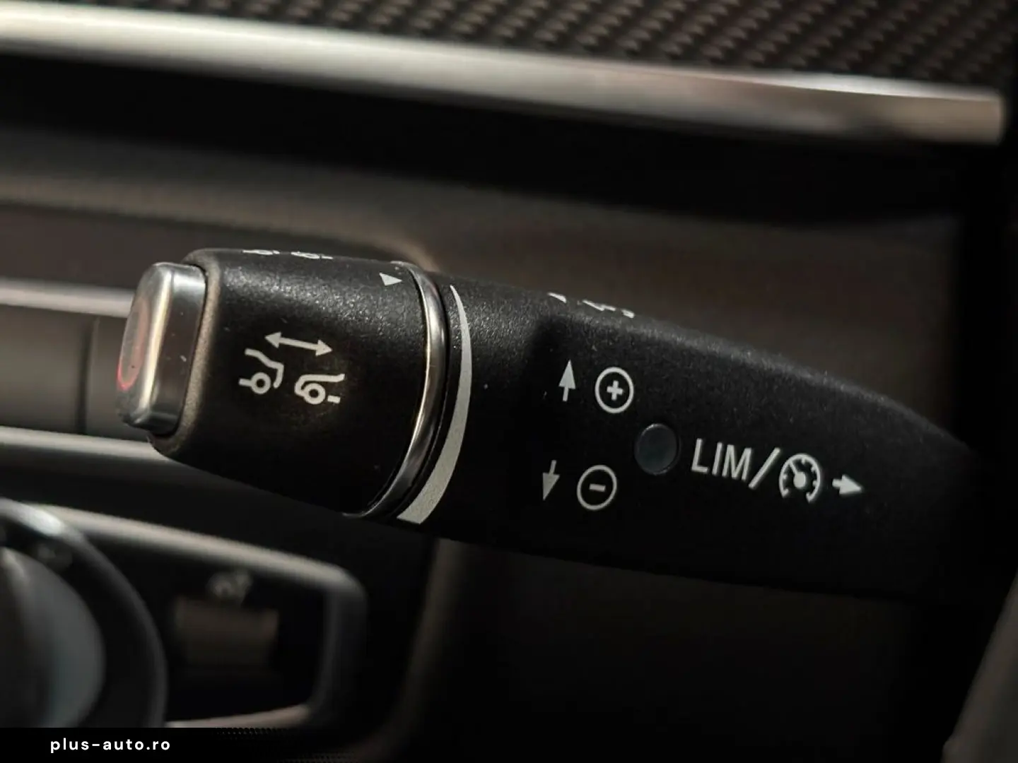 MERCEDES-BENZ V 300 d lang AMG Allrad AHK 2 5 t Panorama