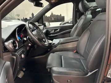 MERCEDES-BENZ V 300 d lang AMG Allrad AHK 2 5 t Panorama