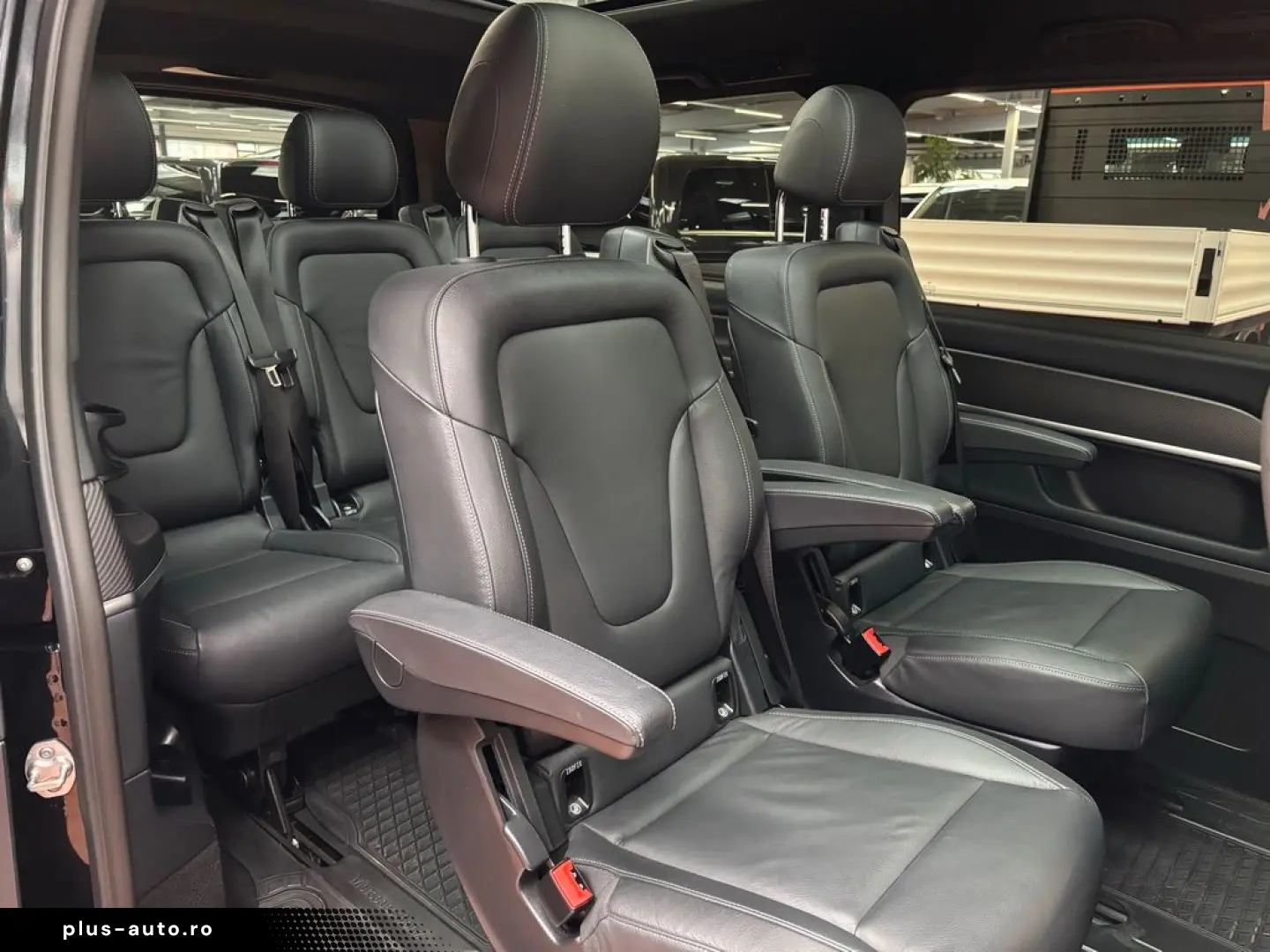 MERCEDES-BENZ V 300 d lang AMG Allrad AHK 2 5 t Panorama