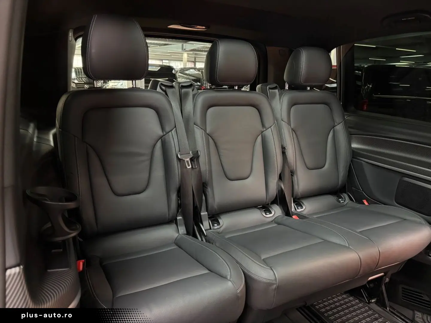 MERCEDES-BENZ V 300 d lang AMG Allrad AHK 2 5 t Panorama