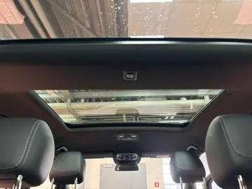 MERCEDES-BENZ V 300 d lang AMG Allrad AHK 2 5 t Panorama