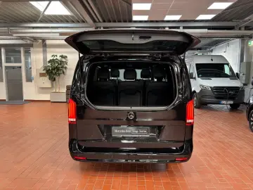 MERCEDES-BENZ V 300 d lang AMG Allrad AHK 2 5 t Panorama