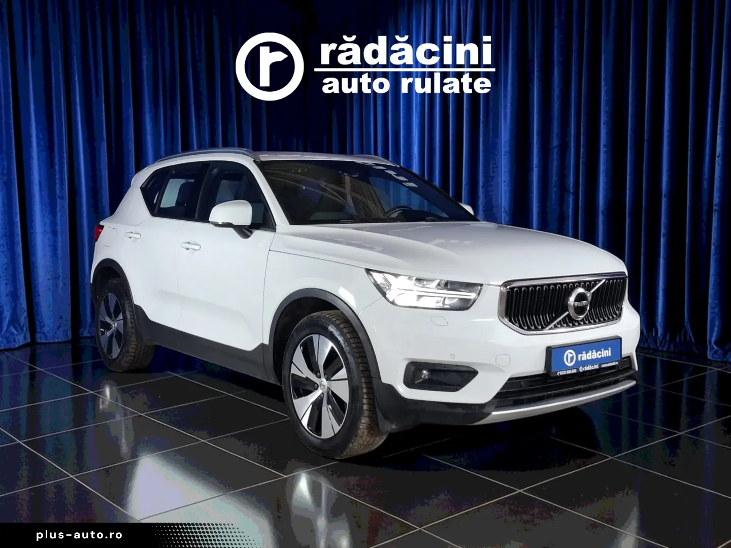VOLVO XC 40 MOMENTUM HYBRID B4 MHEV  2.0TI  197CP 2021