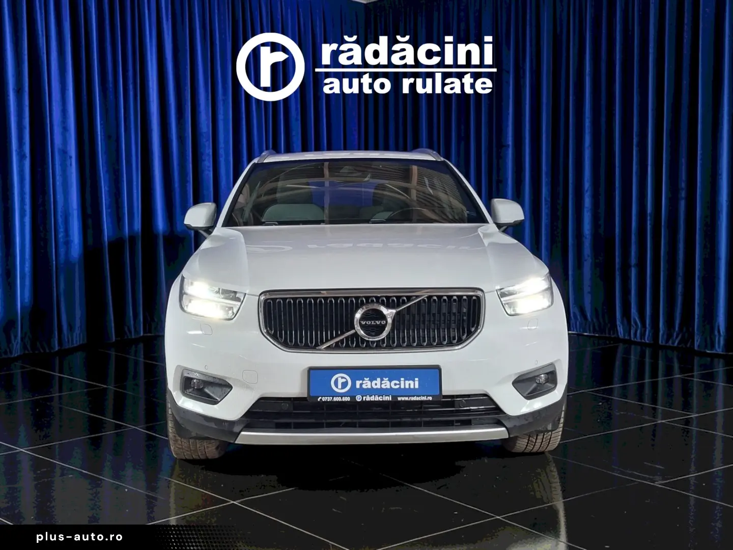 VOLVO XC 40 MOMENTUM HYBRID B4 MHEV  2.0TI  197CP 2021
