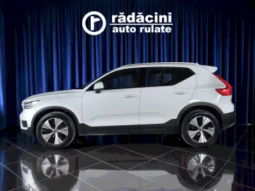VOLVO XC 40 MOMENTUM HYBRID B4 MHEV  2.0TI  197CP 2021