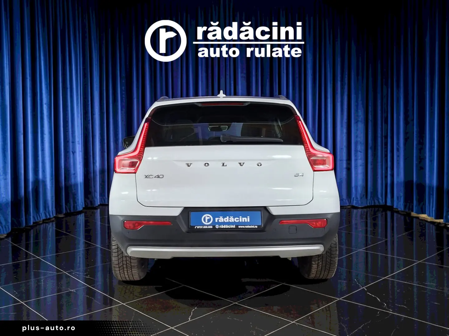 VOLVO XC 40 MOMENTUM HYBRID B4 MHEV  2.0TI  197CP 2021