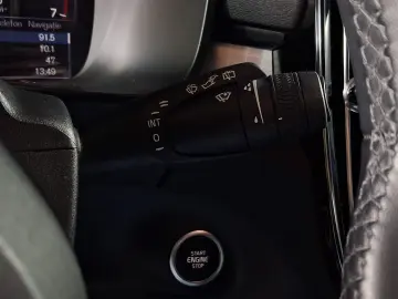 VOLVO XC 40 MOMENTUM HYBRID B4 MHEV  2.0TI  197CP 2021