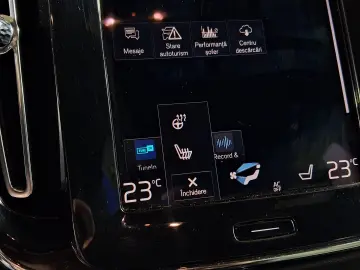 VOLVO XC 40 MOMENTUM HYBRID B4 MHEV  2.0TI  197CP 2021