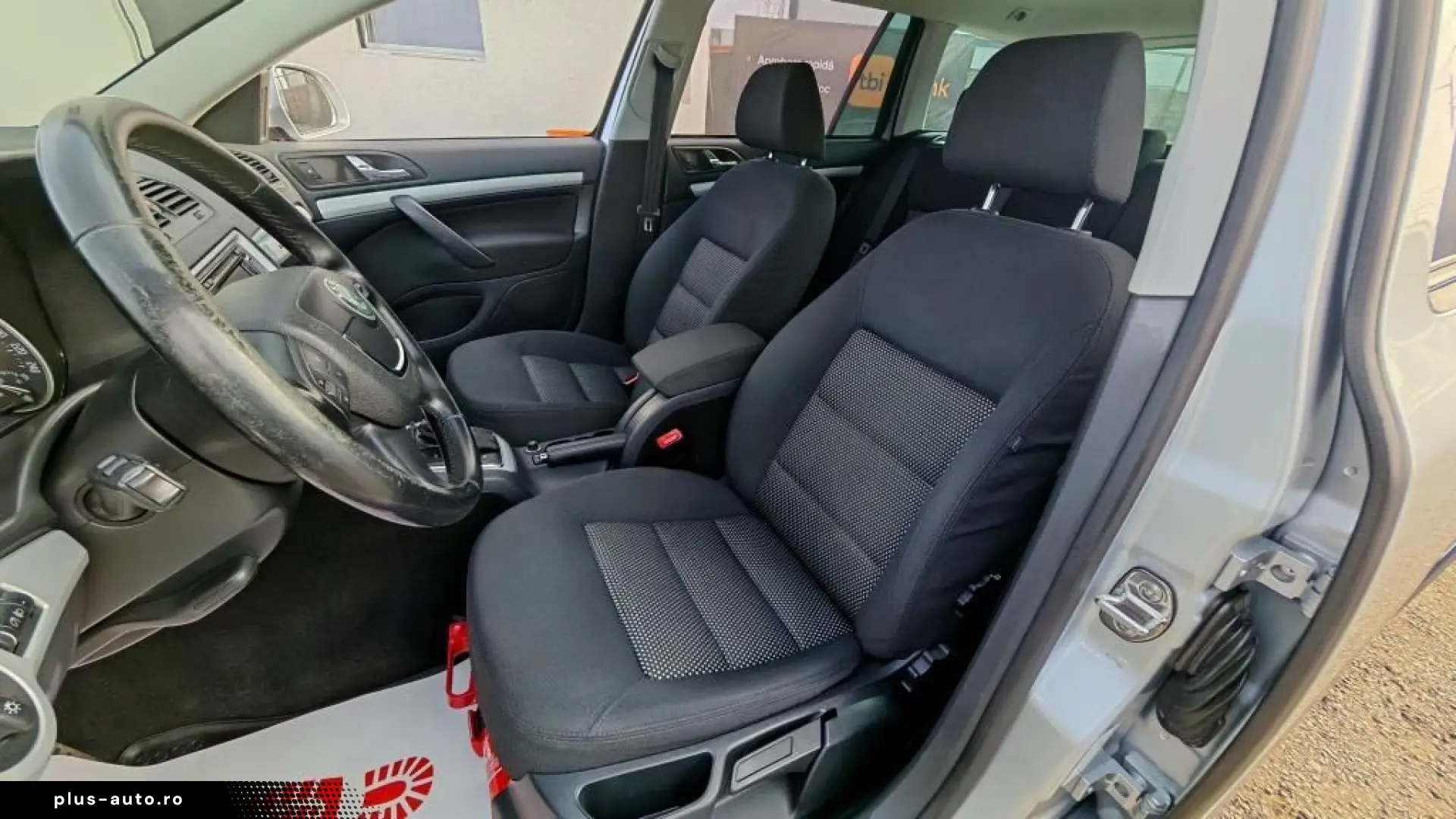 Skoda Octavia Scout 4x4 Diesel Automat 2012 - Rate   Credit