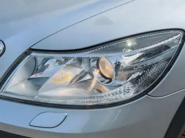 Skoda Octavia Scout 4x4 Diesel Automat 2012 - Rate   Credit