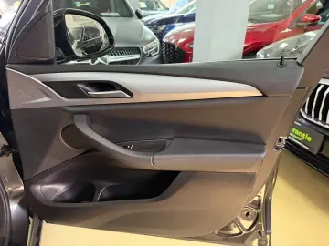 BMW X3 2.0iA xDrive30e PHEV Posibilitate finantare