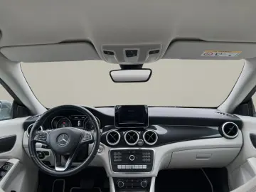 Mercedes-Benz CLA 200 d 7G-DCT Urban